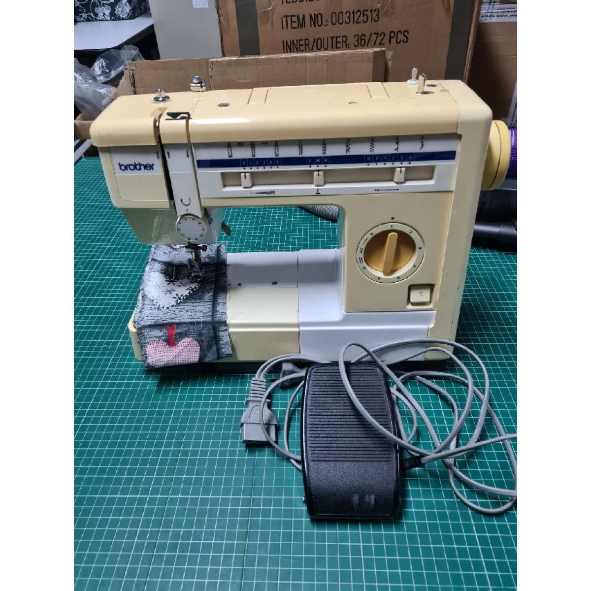 BAZAR - Šicí stroj Brother VX 860