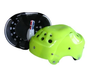 ACRA CS101 Helma na inline brusle, skateboard