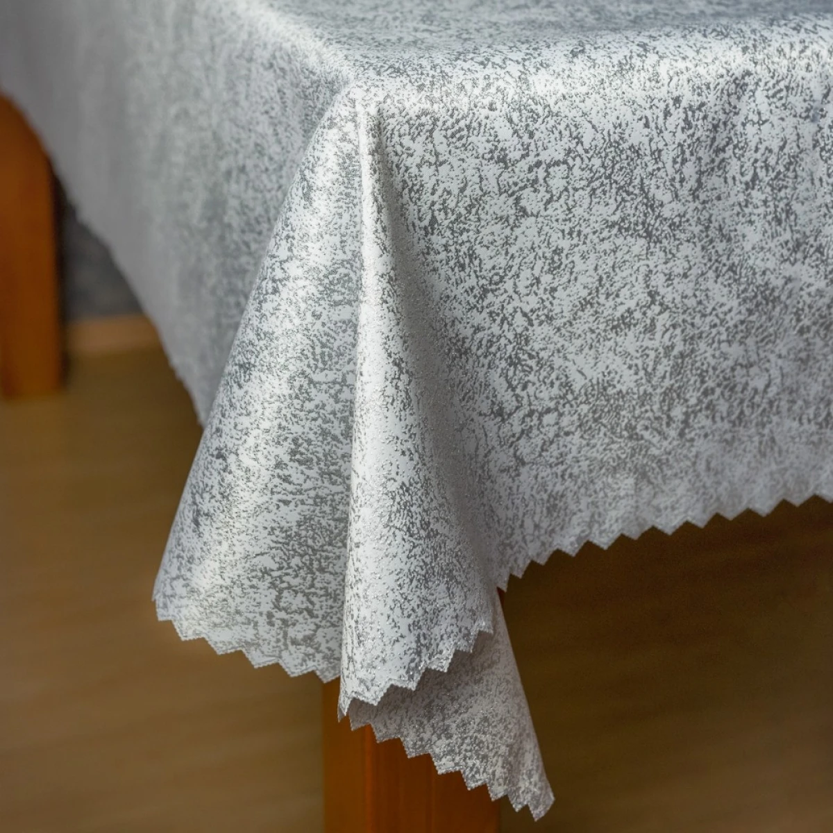 Vánoční teflonový ubrus 50x50cm Z-2186 stříbrné ornamenty