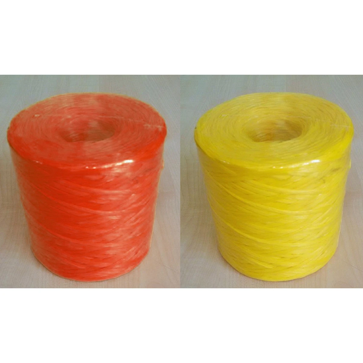 Motouz / vázací provázek návin 1kg - pevnost 40kg