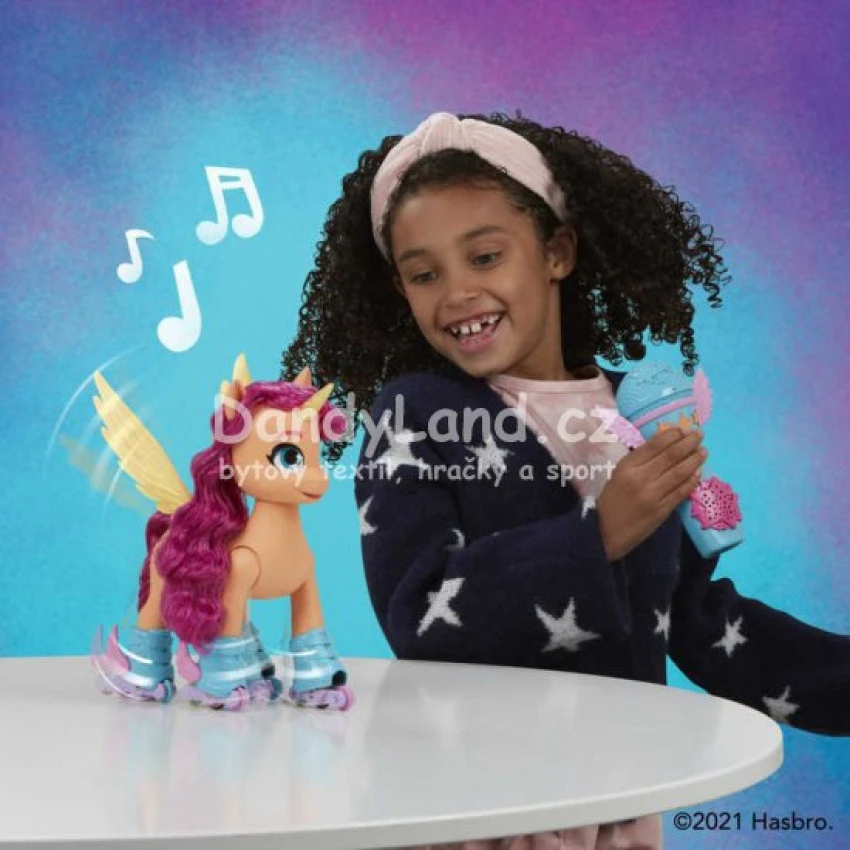 HASBRO My Little Pony Sunny na bruslích zpívá a bruslí na bateri